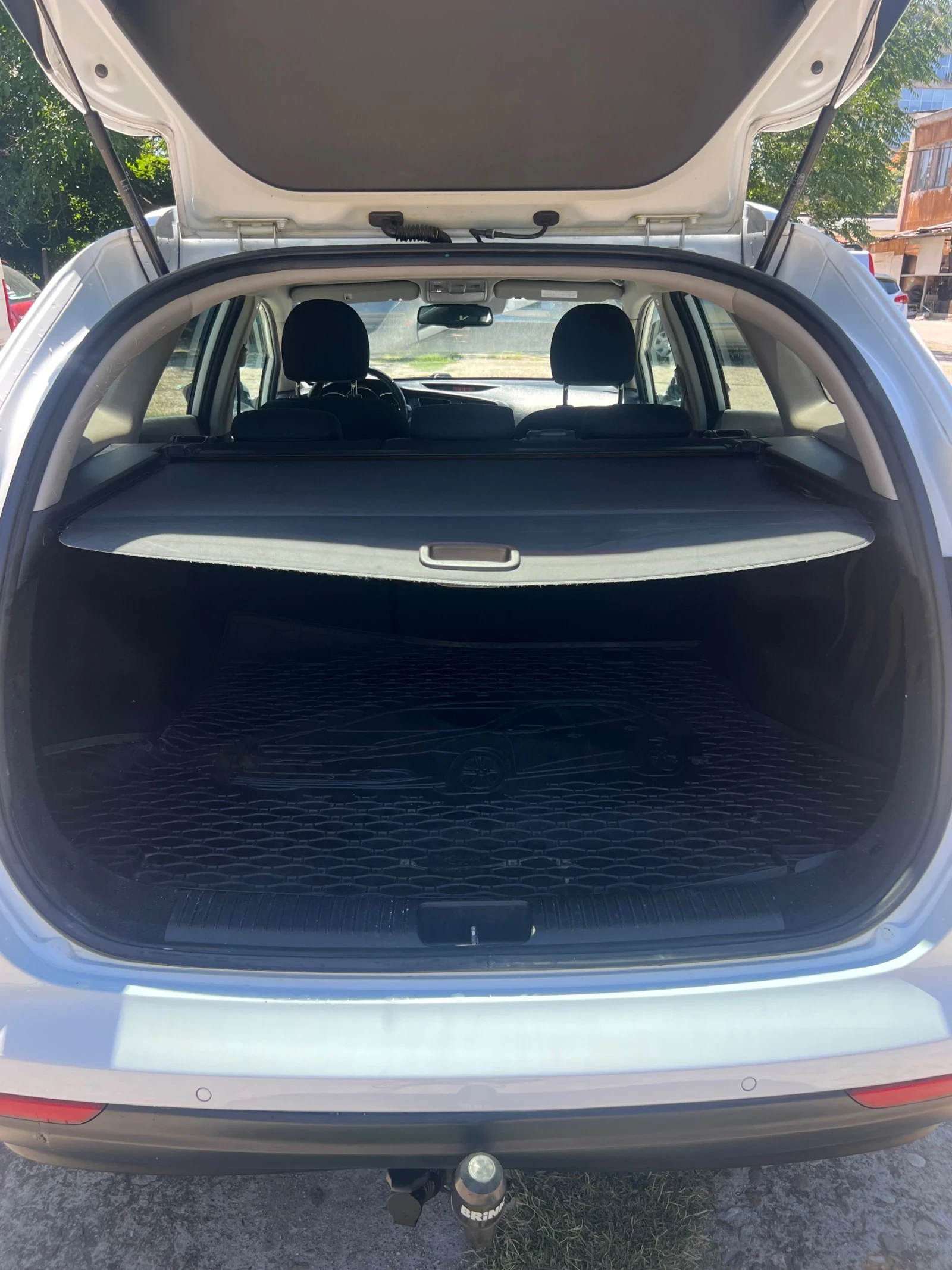 Kia Ceed 1.6 CRDI, снимка 17 - Автомобили и джипове - 55431905