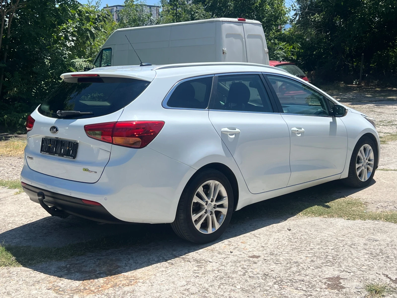 Kia Ceed 1.6 CRDI, снимка 7 - Автомобили и джипове - 55431905