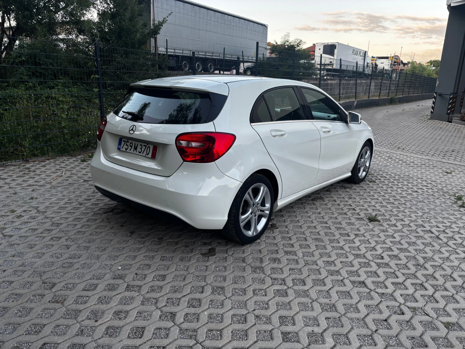 Mercedes-Benz A 180 ������* �����* ������* ���������*  | Mobile.bg � ����������� 5