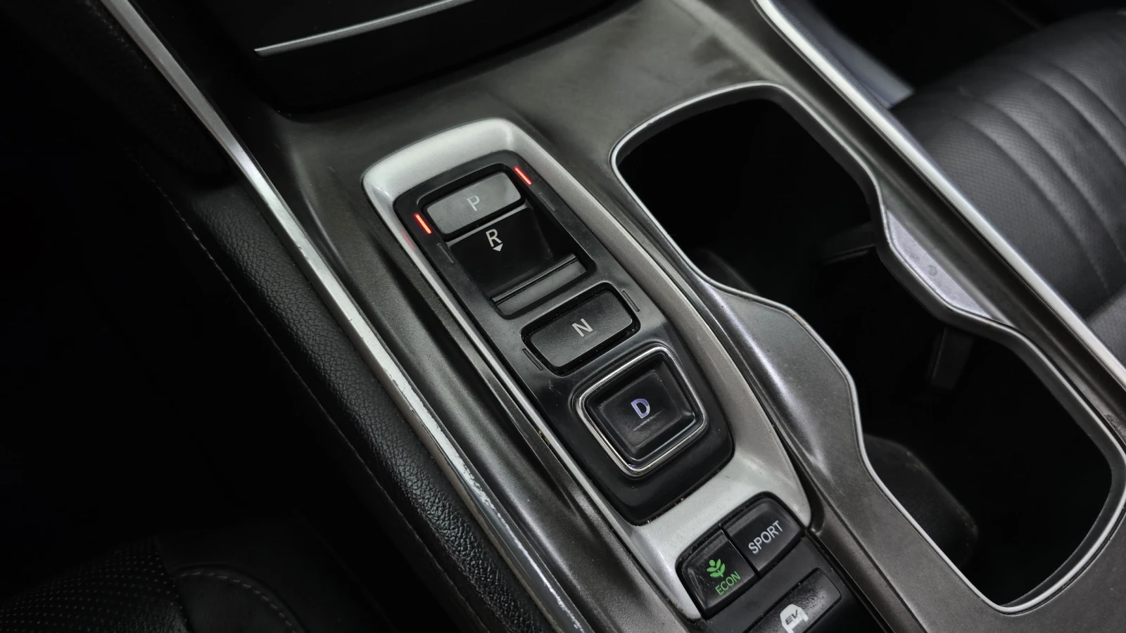 Honda Accord 2.0 Hybrid* HUD* ЛЮК* КРАЙНА ЦЕНА, снимка 9 - Автомобили и джипове - 55594245