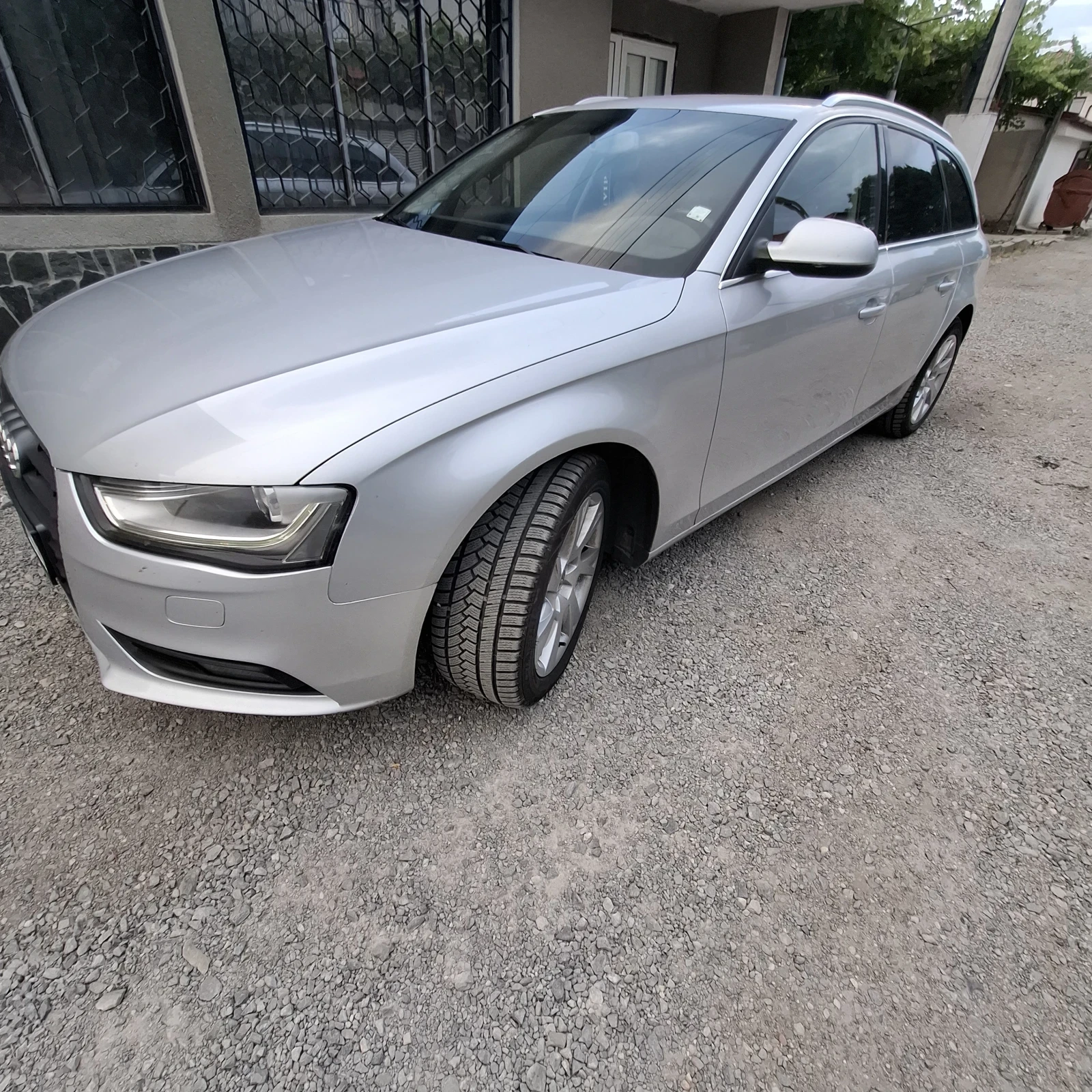Audi A4 Avant, снимка 9 - Автомобили и джипове - 55965678