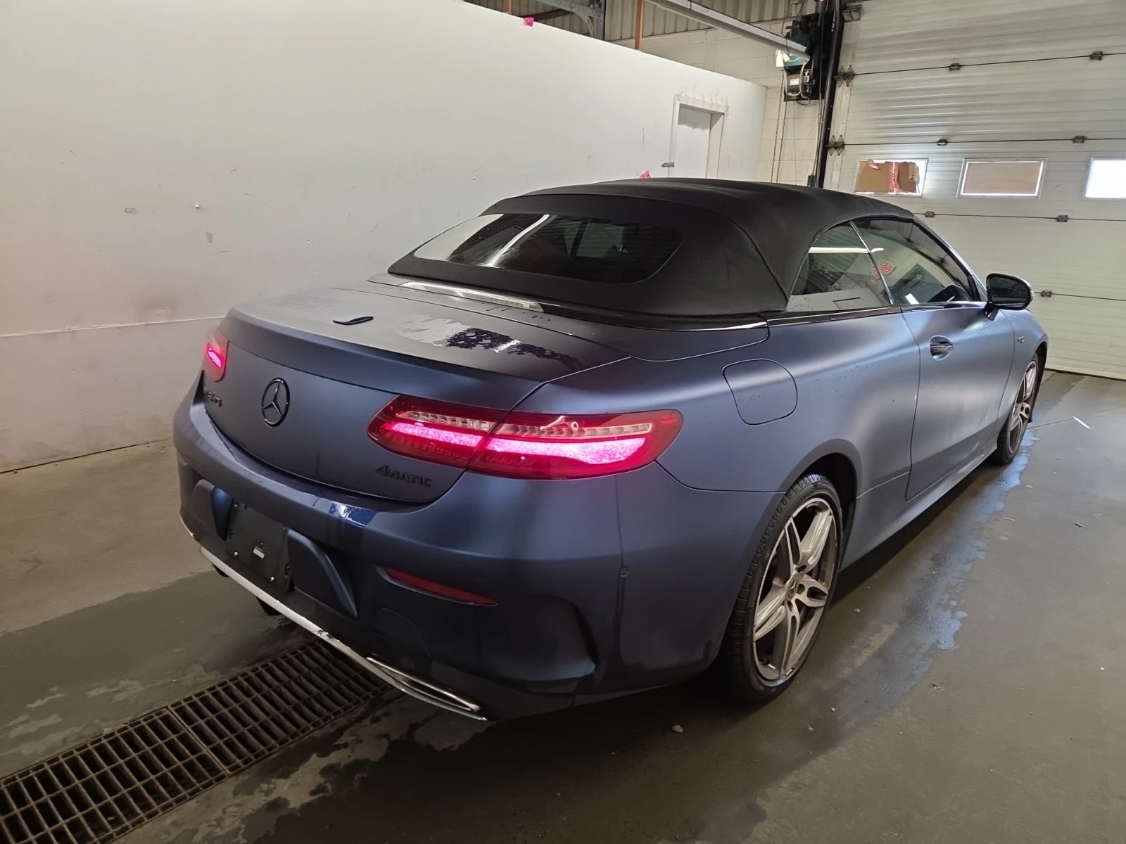 Mercedes-Benz E 400 * CARFAX * , снимка 3 - Автомобили и джипове - 56132393