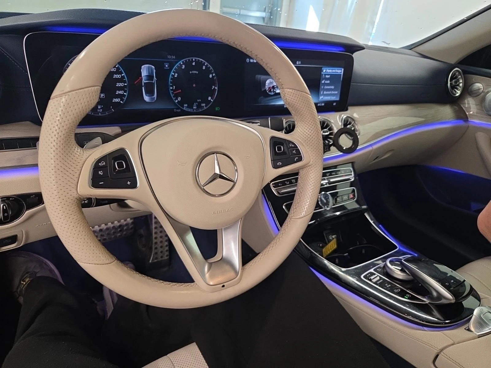 Mercedes-Benz E 400 * CARFAX * , снимка 10 - Автомобили и джипове - 56132393