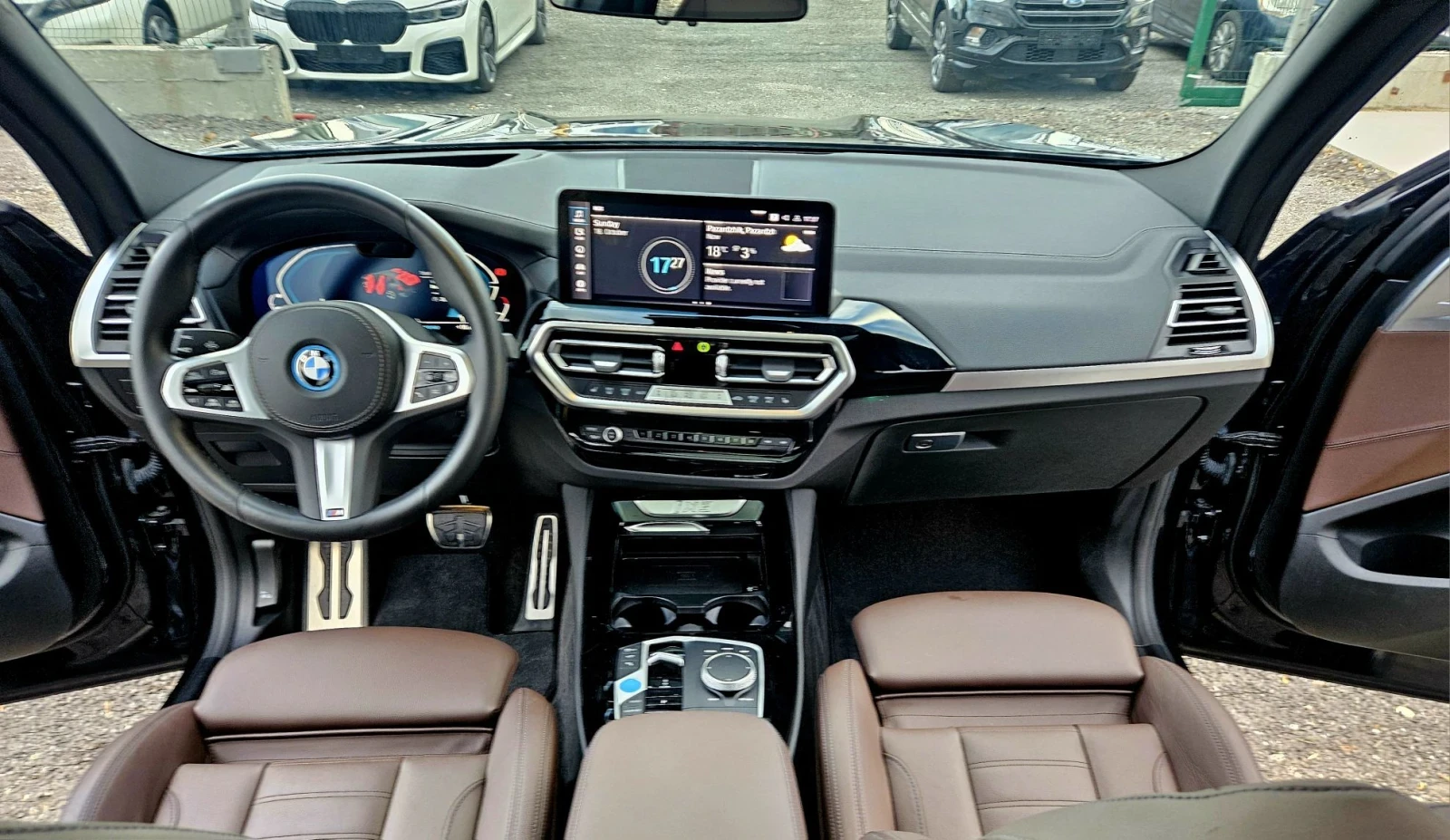 BMW iX3 M Sport Pro, снимка 10 - Автомобили и джипове - 56558112