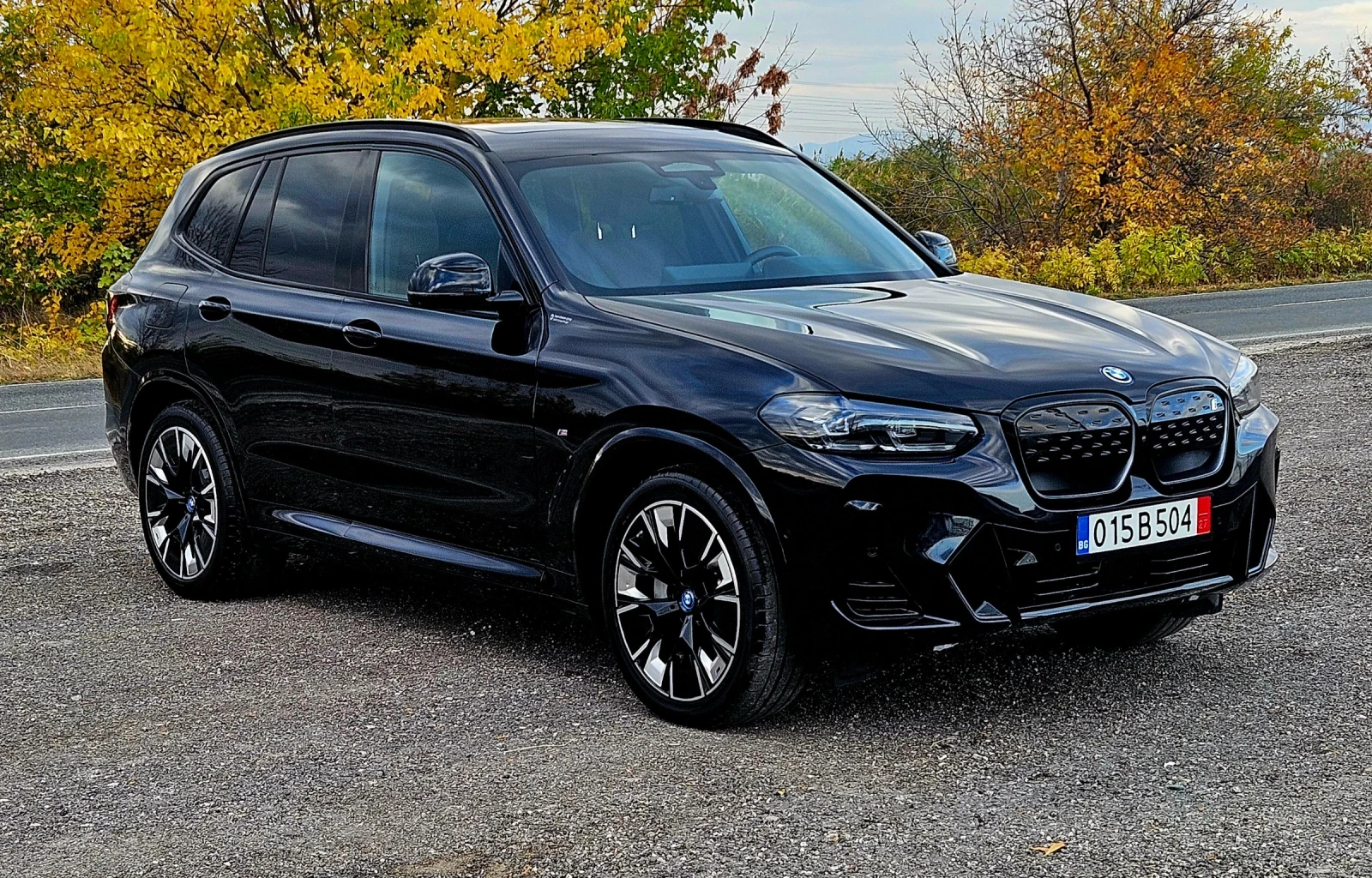 BMW iX3 M Sport Pro, снимка 3 - Автомобили и джипове - 56558112