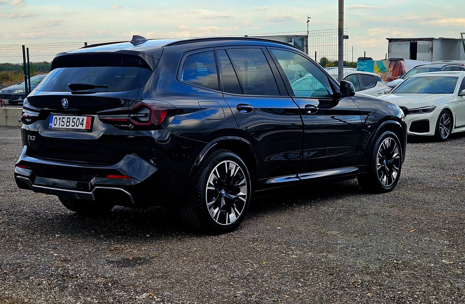 BMW iX3 M Sport Pro, снимка 5 - Автомобили и джипове - 56558112