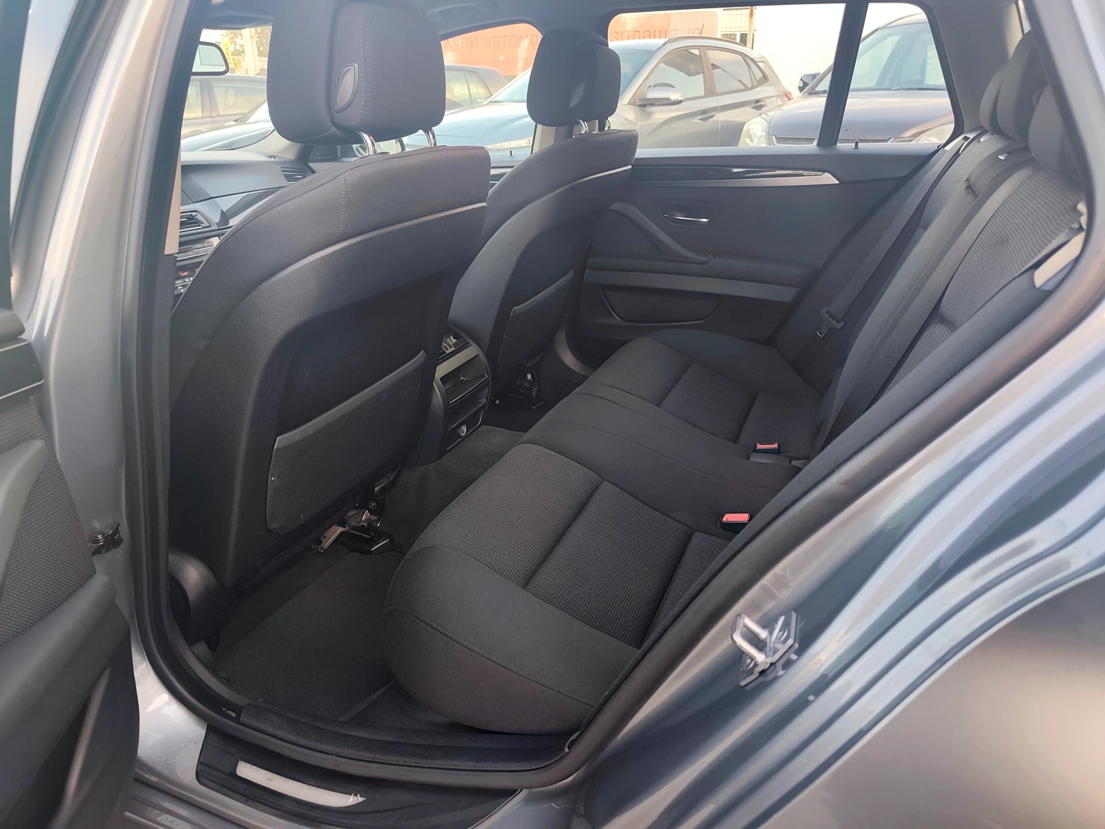 BMW 520 2.0D , снимка 9 - Автомобили и джипове - 56602373