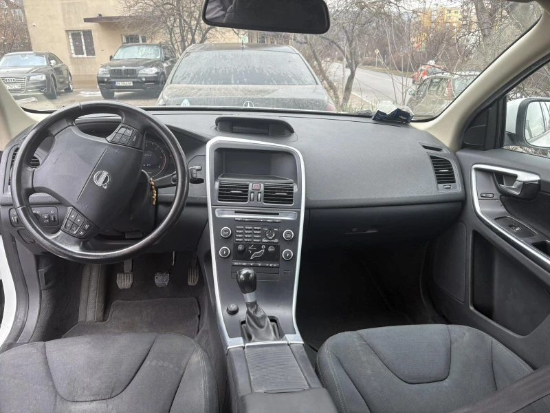 Volvo XC60, снимка 6 - Автомобили и джипове - 49130377