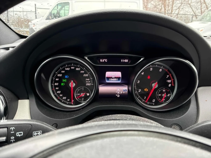 Mercedes-Benz GLA 250 * 250 * CARFAX * БЕЗ ПЪРВОНАЧАЛНА ВНОСКА, снимка 8 - Автомобили и джипове - 52904573