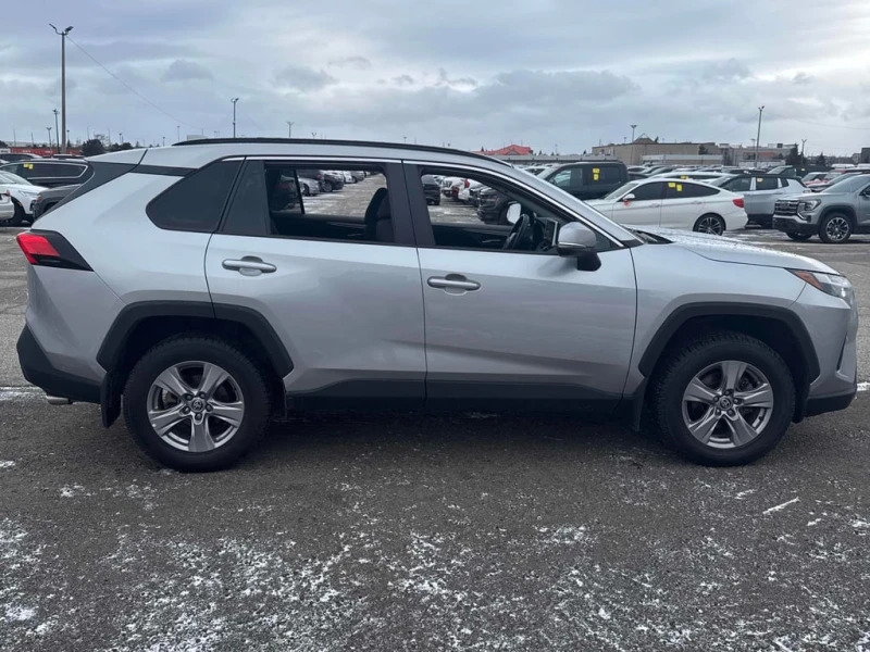 Toyota Rav4 * XLE * CARFAX * БЕЗ ПЪРВОНАЧАЛНА ВНОСКА, снимка 3 - Автомобили и джипове - 53062849