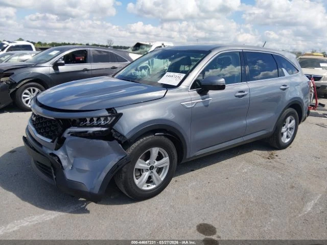 Kia Sorento LX* CARPLAY* KEYLESS* ПОДГРЕВ* КАМЕРИ* 360* , снимка 2 - Автомобили и джипове - 54285693