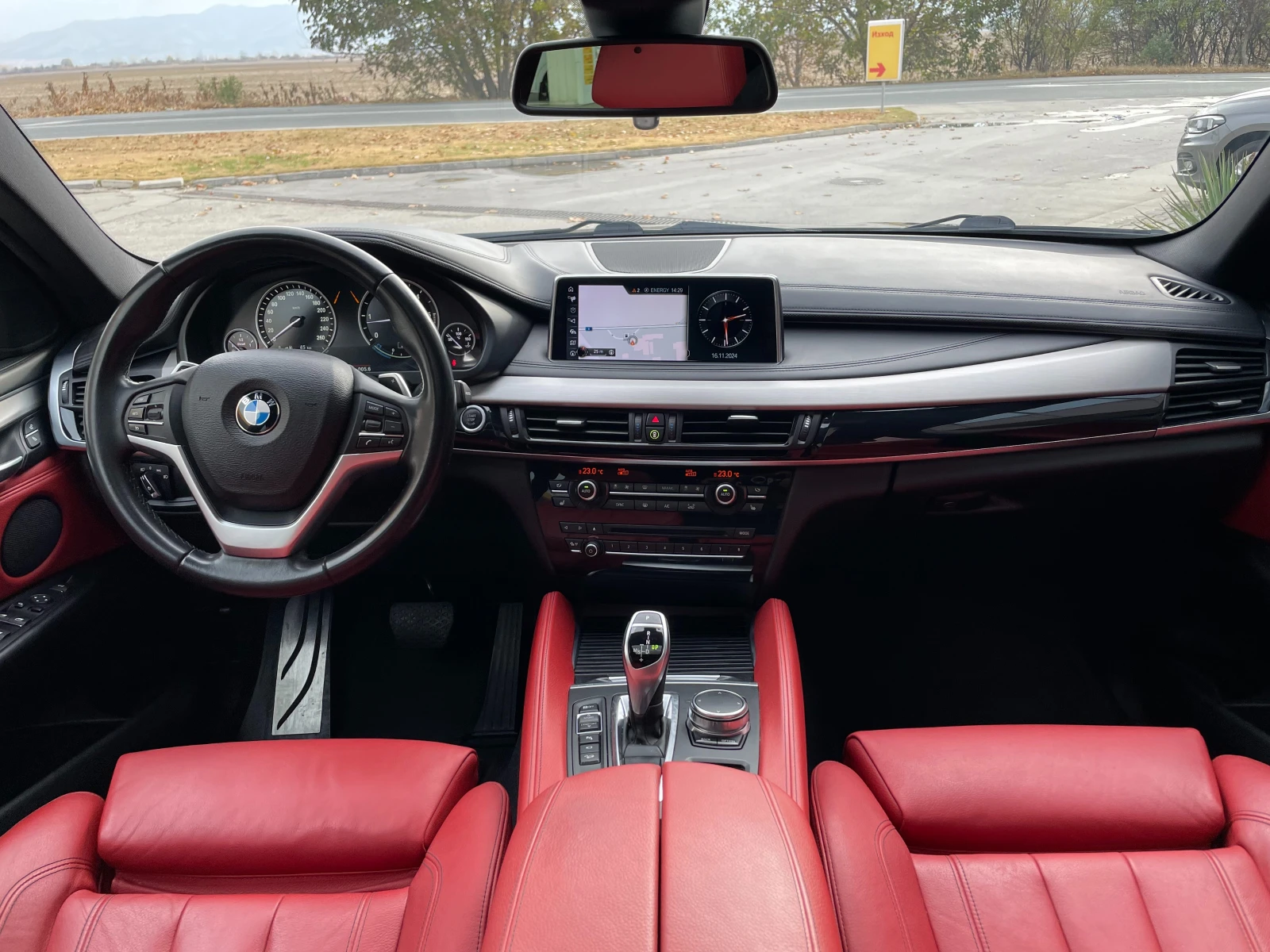 BMW X6 2018-SPORT-RECARO-HEAD UP-PANORAMA-KEYLESS GO | Mobile.bg — изображение 11