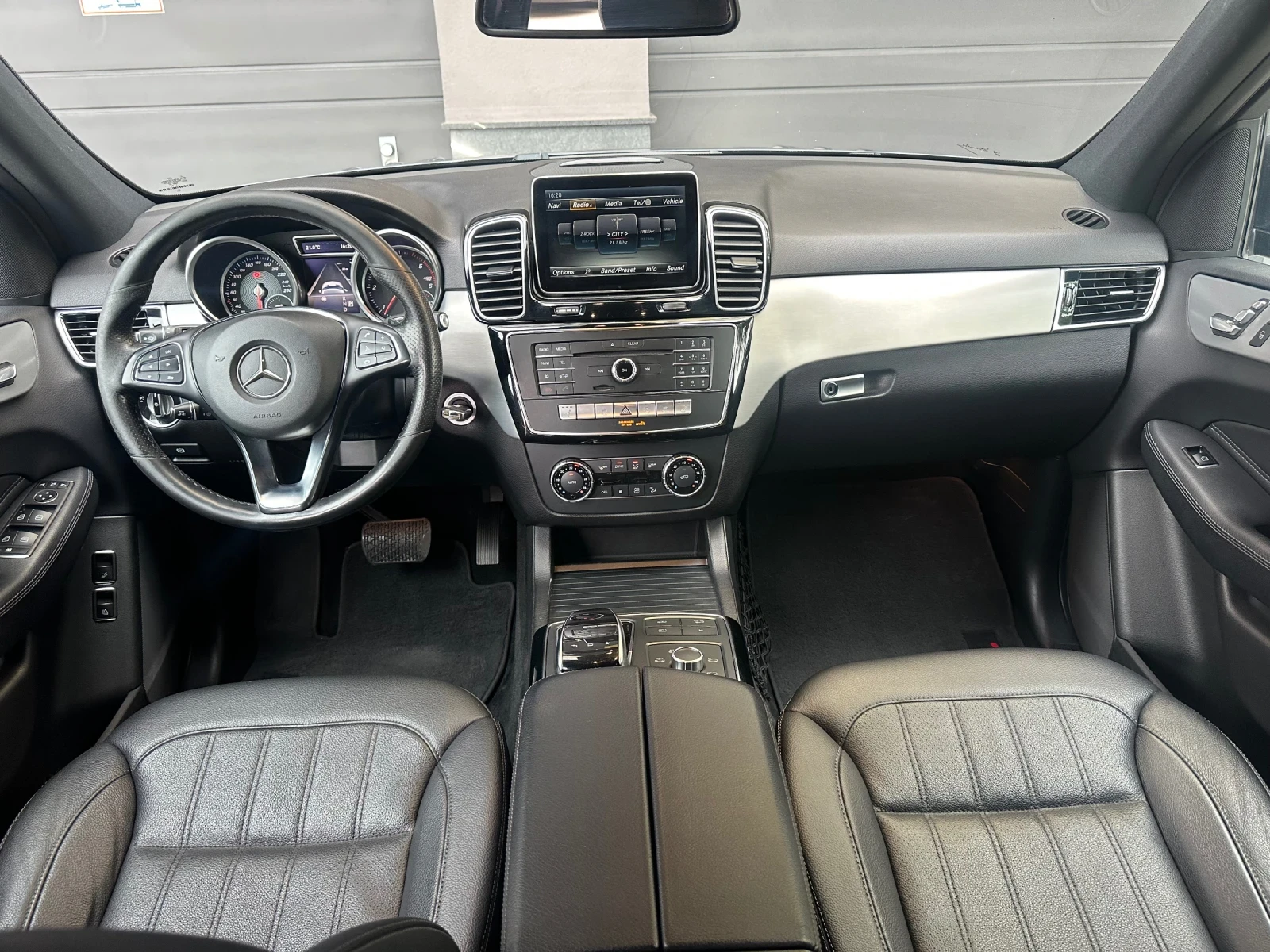 Mercedes-Benz GLE 350 AMG Line / 4matic / Distrinic+ / 360 камери | Mobile.bg — изображение 8