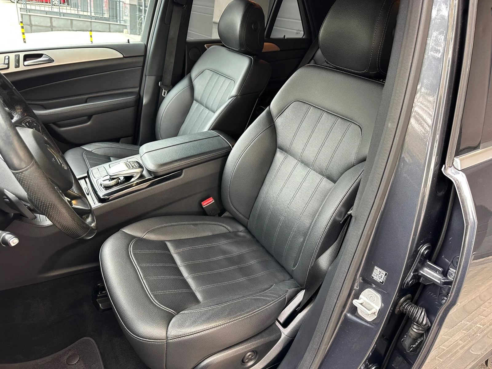 Mercedes-Benz GLE 350 AMG Line / 4matic / Distrinic+ / 360 камери | Mobile.bg — изображение 10