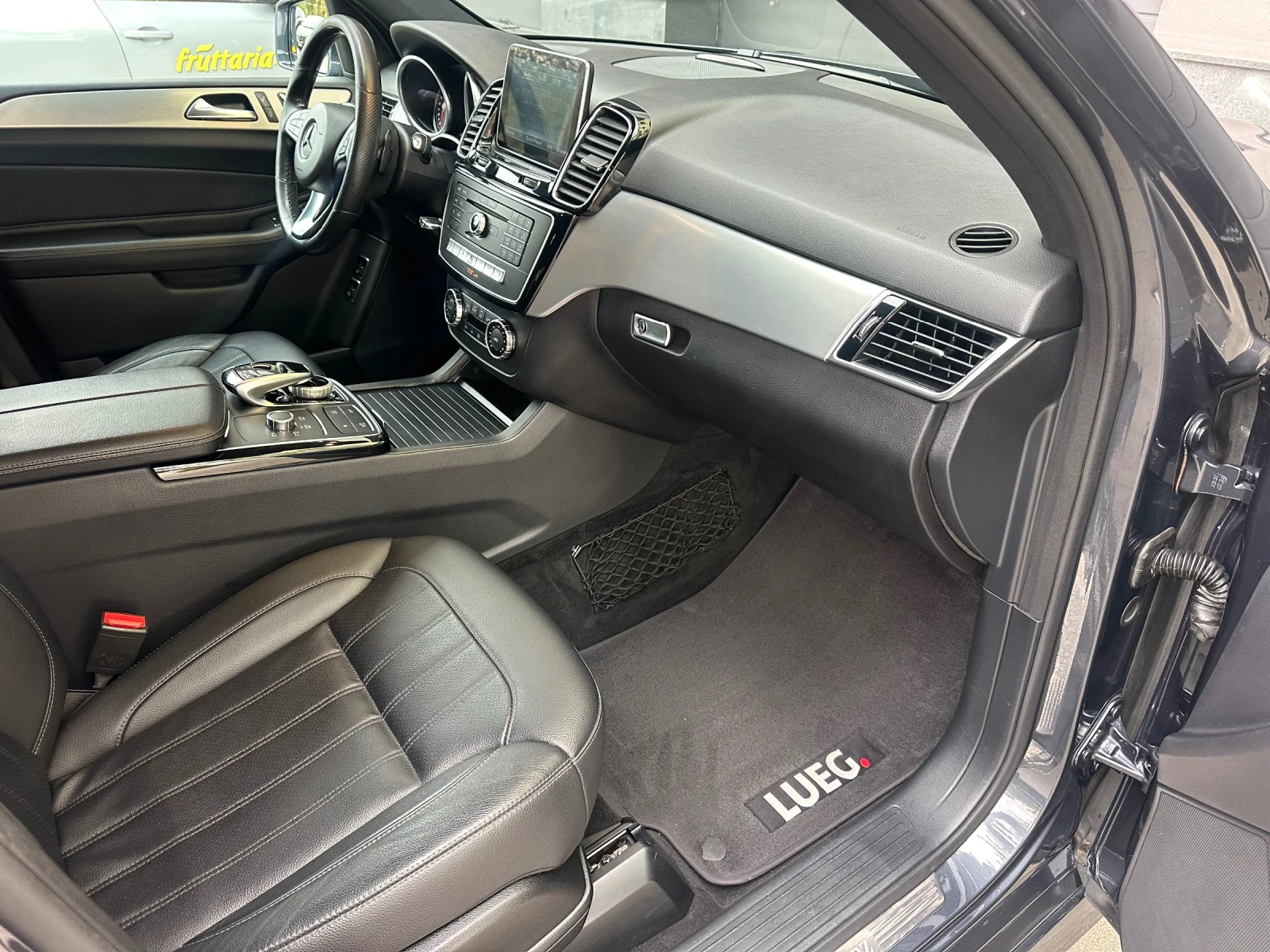 Mercedes-Benz GLE 350 AMG Line / 4matic / Distrinic+ / 360 камери | Mobile.bg — изображение 11