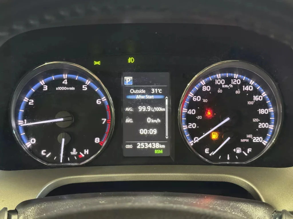 Toyota Rav4 XLE* PREMIUM* AWD*  - изображение 6