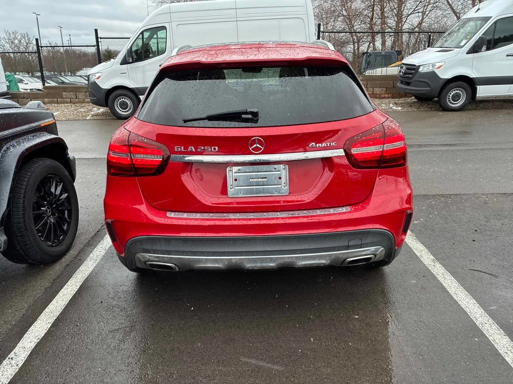 Mercedes-Benz GLA 250 * 250 * CARFAX * БЕЗ ПЪРВОНАЧАЛНА ВНОСКА - изображение 4