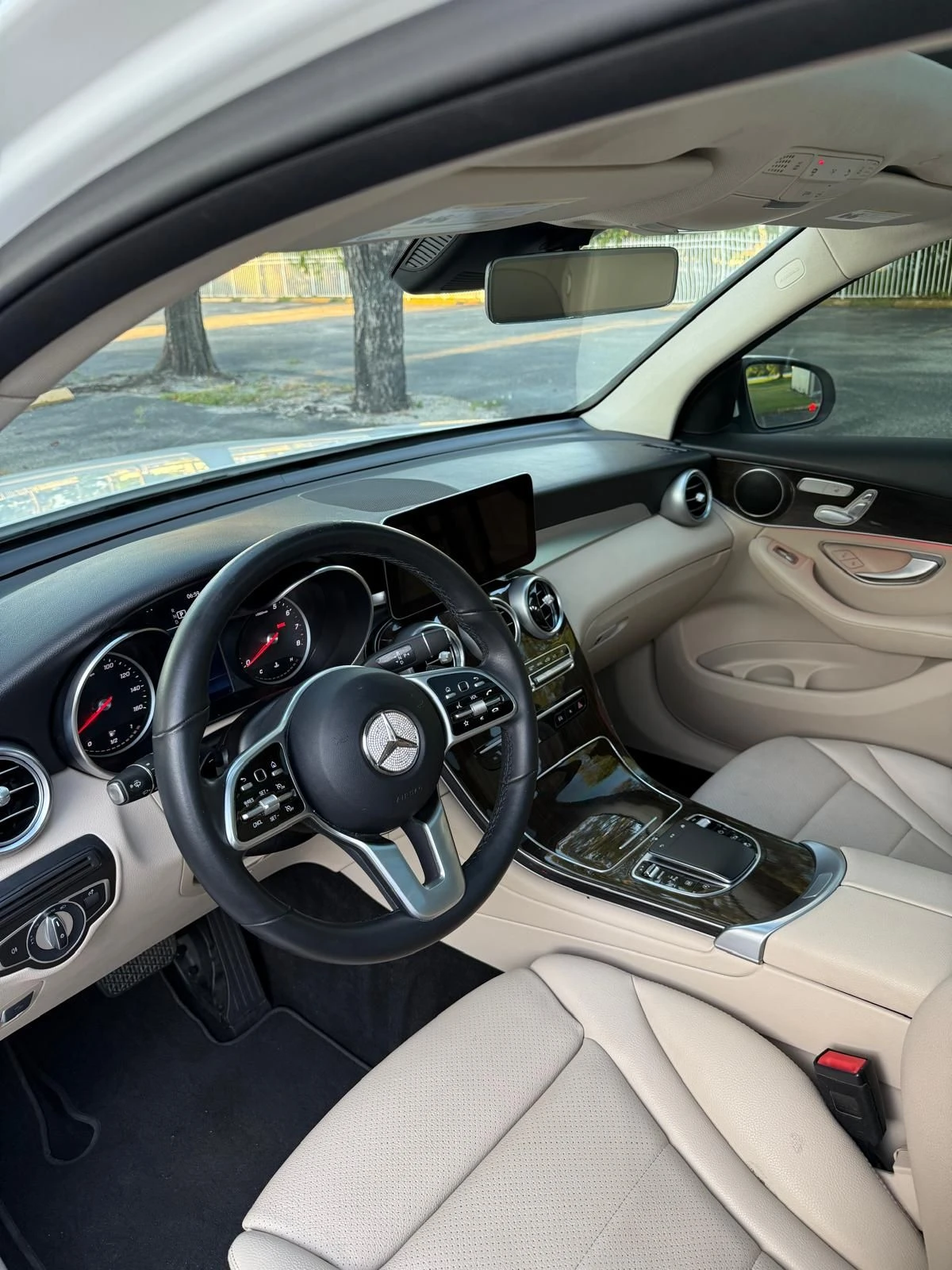 Mercedes-Benz GLC 300  - изображение 7