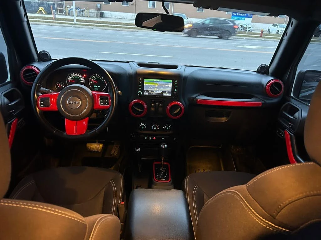 Jeep Wrangler Sahara 4WD - изображение 9