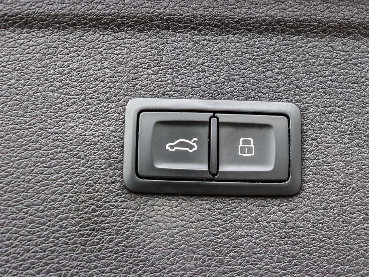 Audi Q5 * Панорама * 31 306 КМ * Подгрев * , снимка 17 - Автомобили и джипове - 54043022