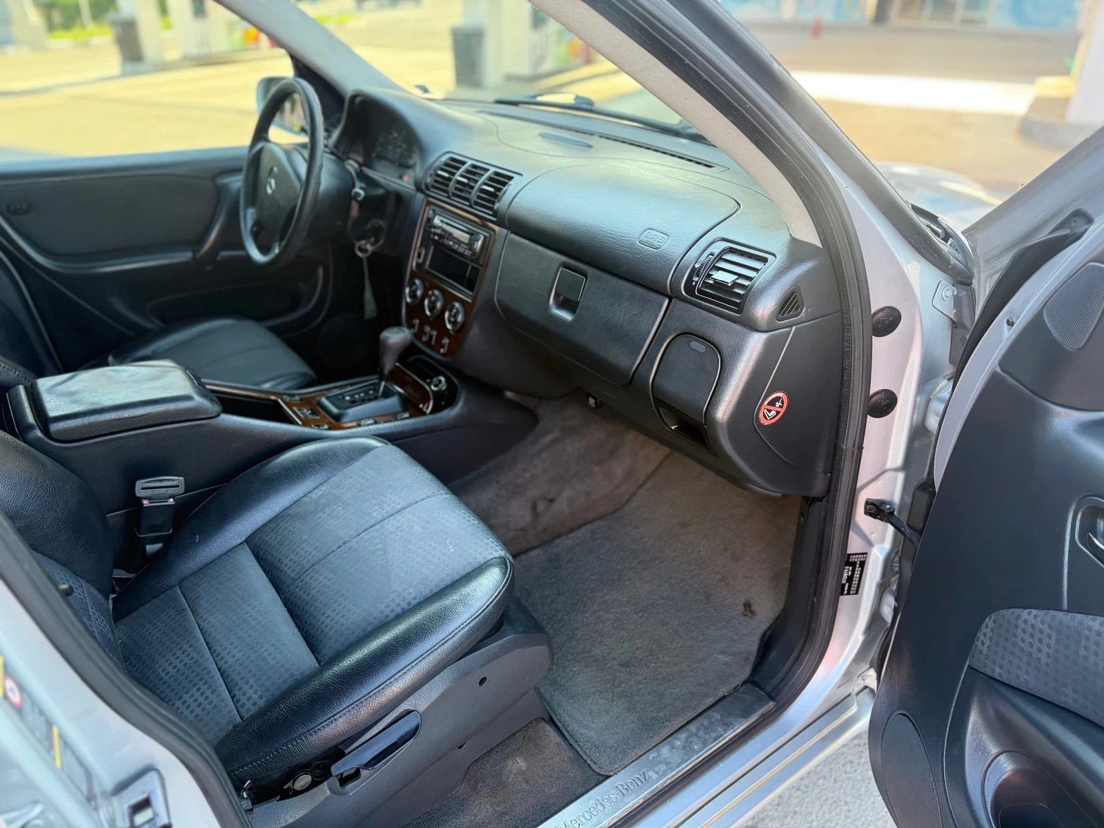 Mercedes-Benz ML 270, снимка 12 - Автомобили и джипове - 55038152