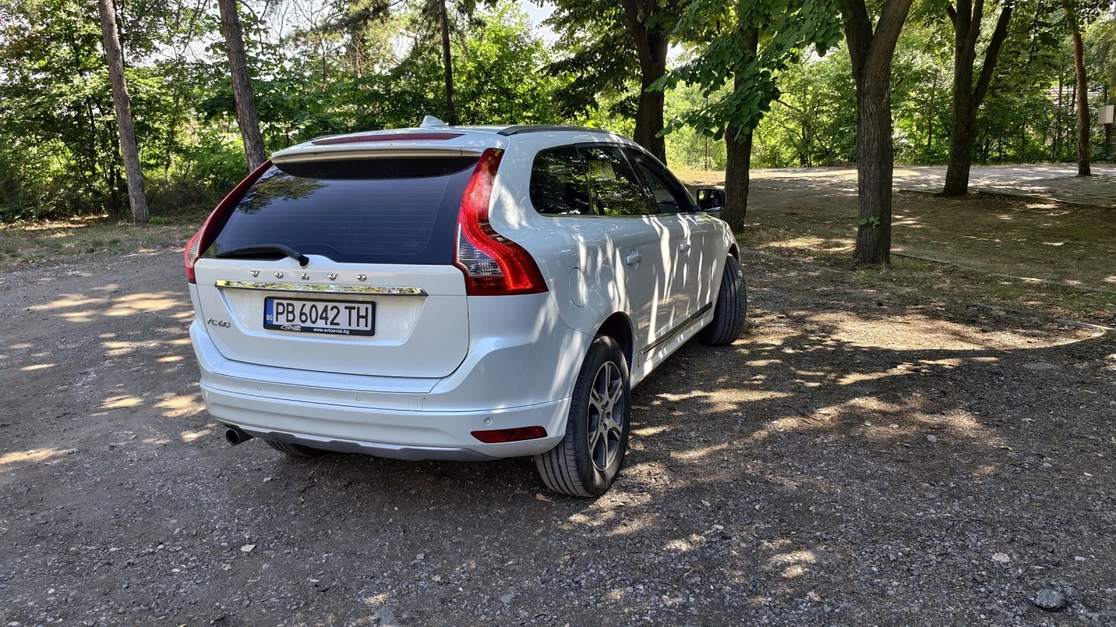 Volvo XC60 SUV, снимка 3 - Автомобили и джипове - 54989944