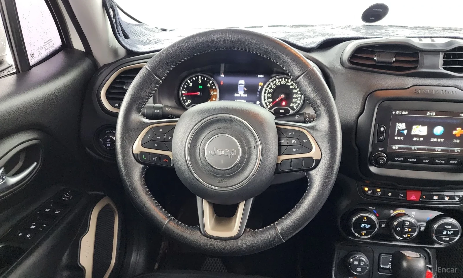 Jeep Renegade, снимка 12 - Автомобили и джипове - 55056953
