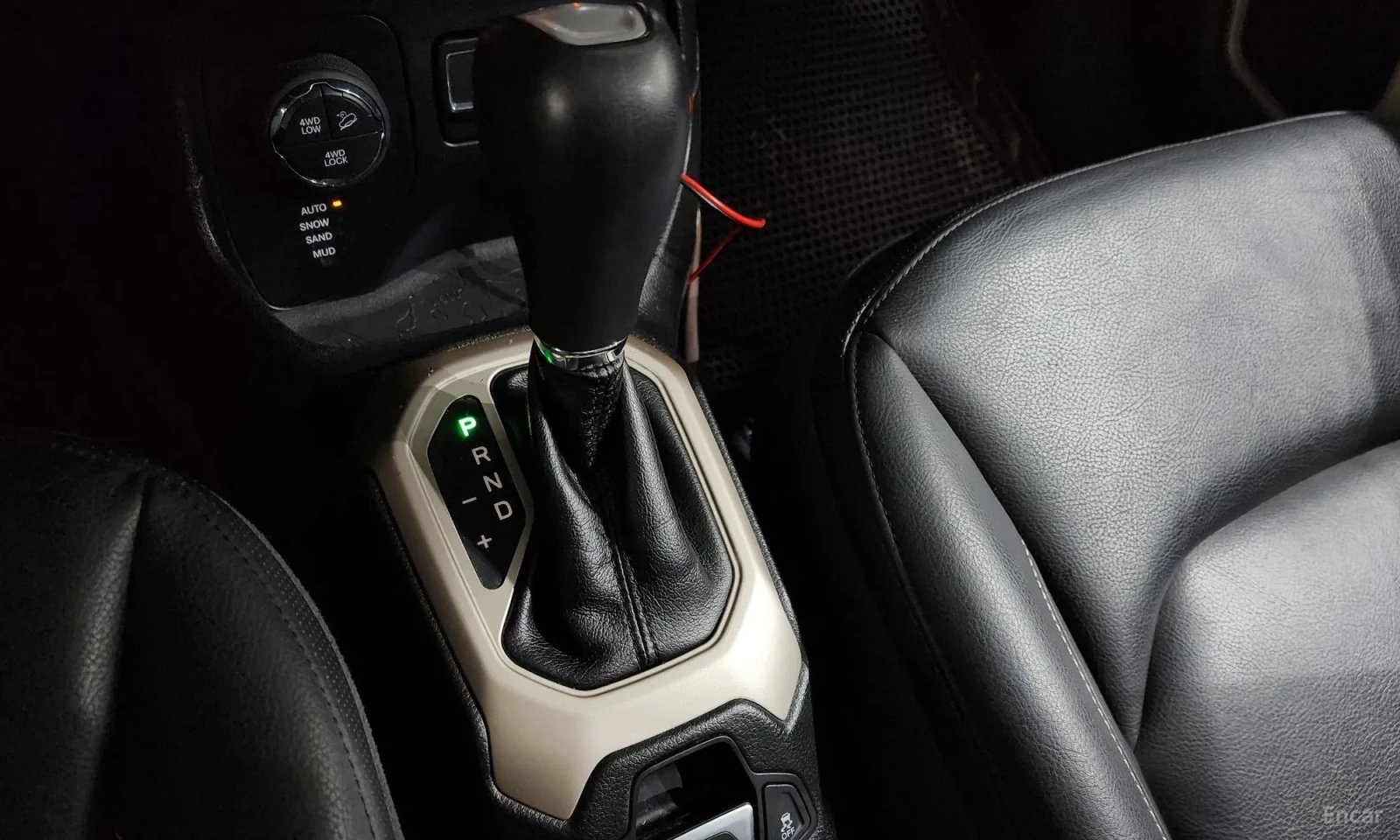Jeep Renegade, снимка 9 - Автомобили и джипове - 55056953