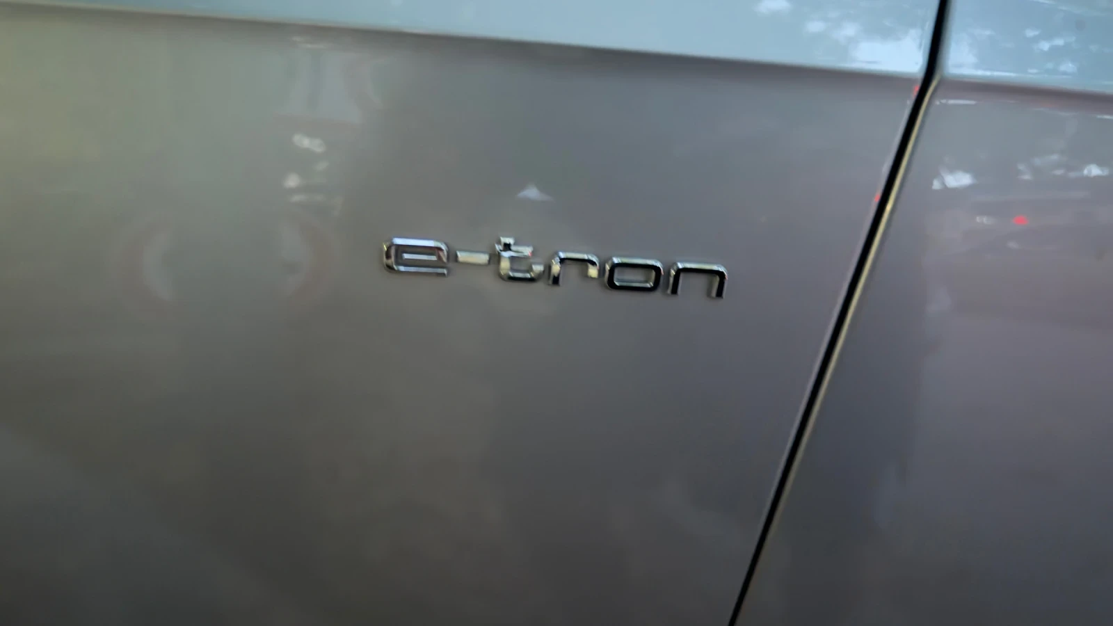 Audi Q7 E-Tron, снимка 11 - Автомобили и джипове - 55409605