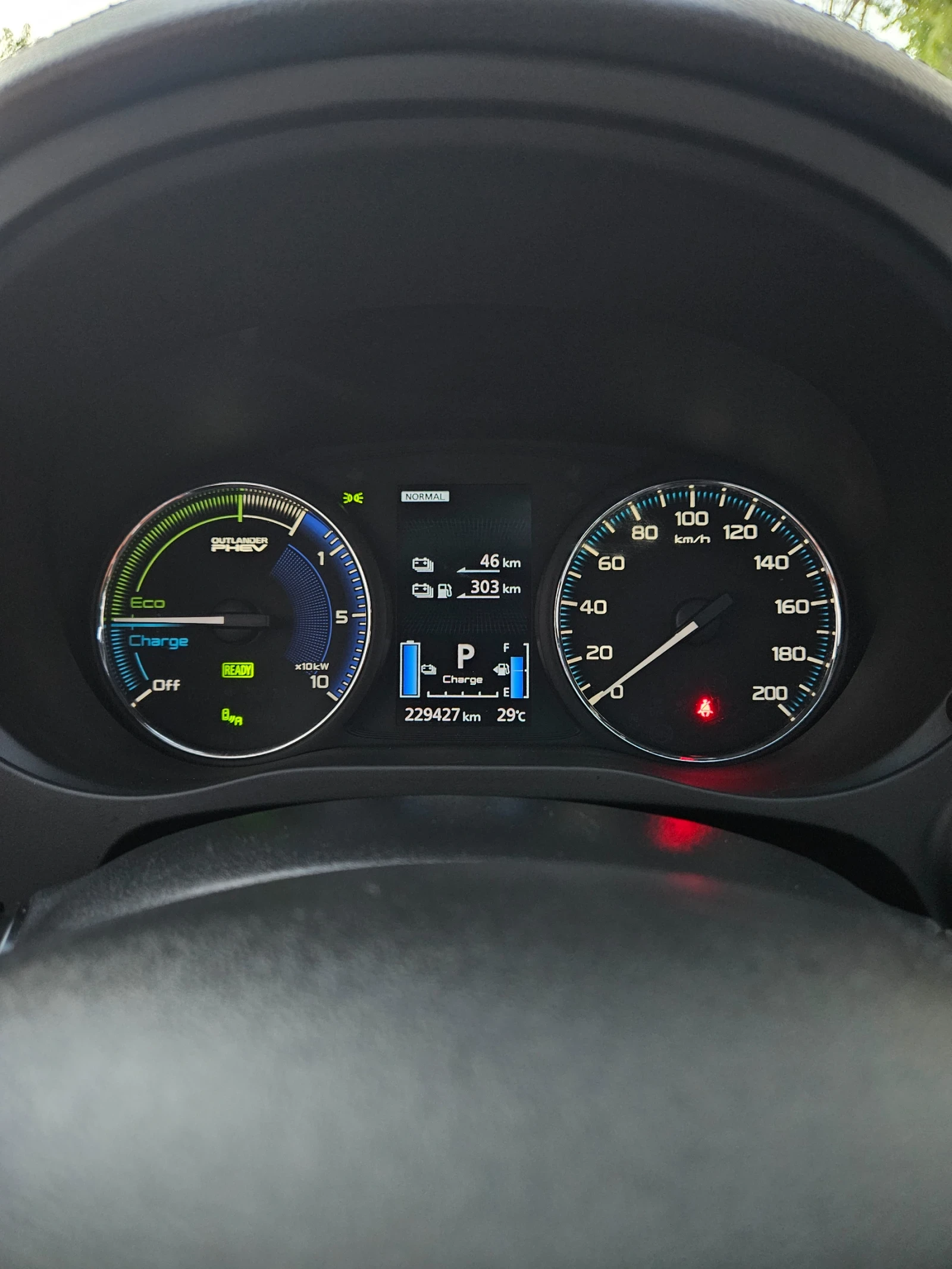 Mitsubishi Outlander PHEV Diamond Plus 4x4 | Mobile.bg � ����������� 11
