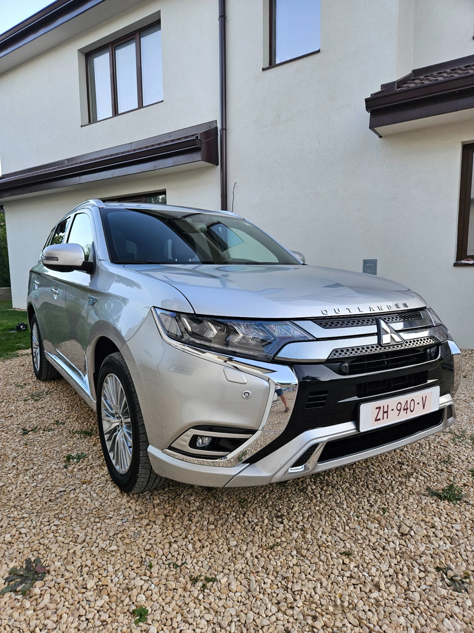 Mitsubishi Outlander PHEV Diamond Plus 4x4 | Mobile.bg � ����������� 2