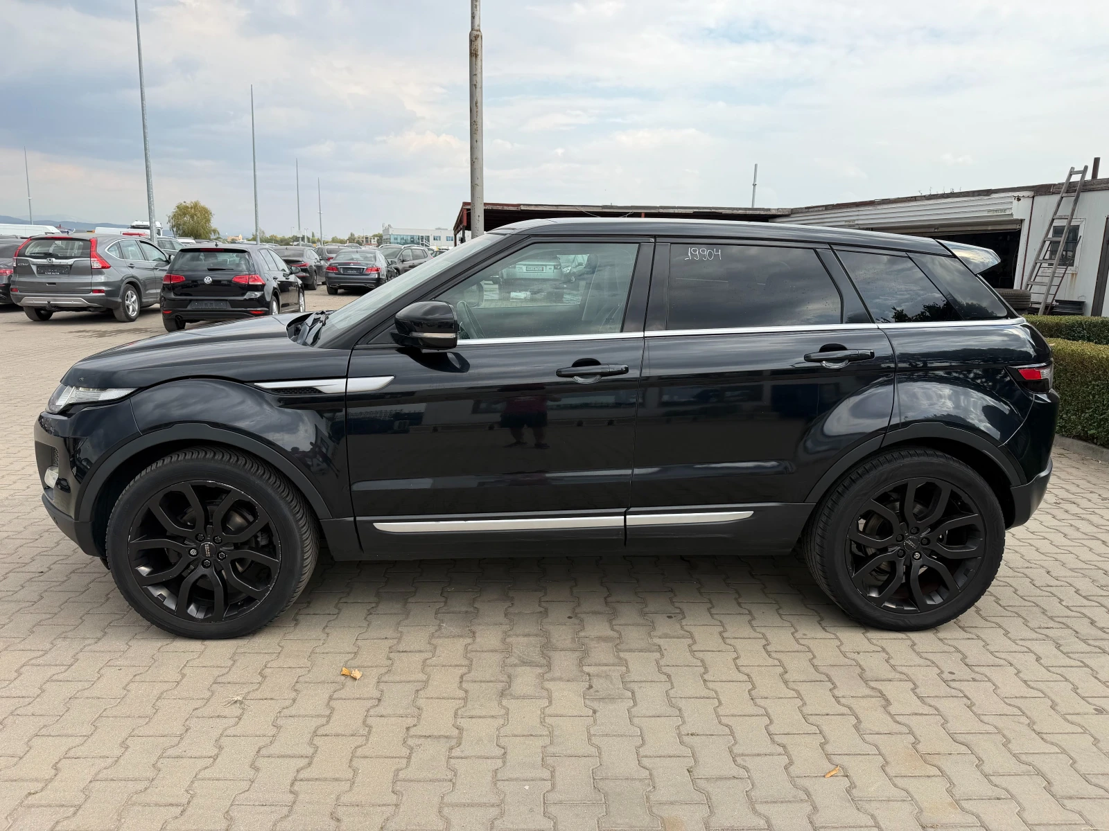 Land Rover Evoque 2.2TD4 KOJA/NAVI/KAMERA , снимка 9 - Автомобили и джипове - 56165839