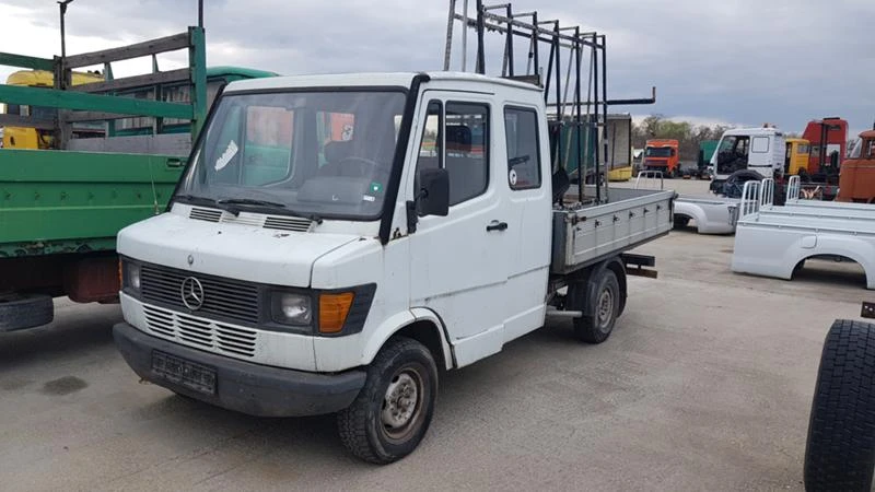 Mercedes-Benz 308 308    207, снимка 1 - Бусове и автобуси - 28155108