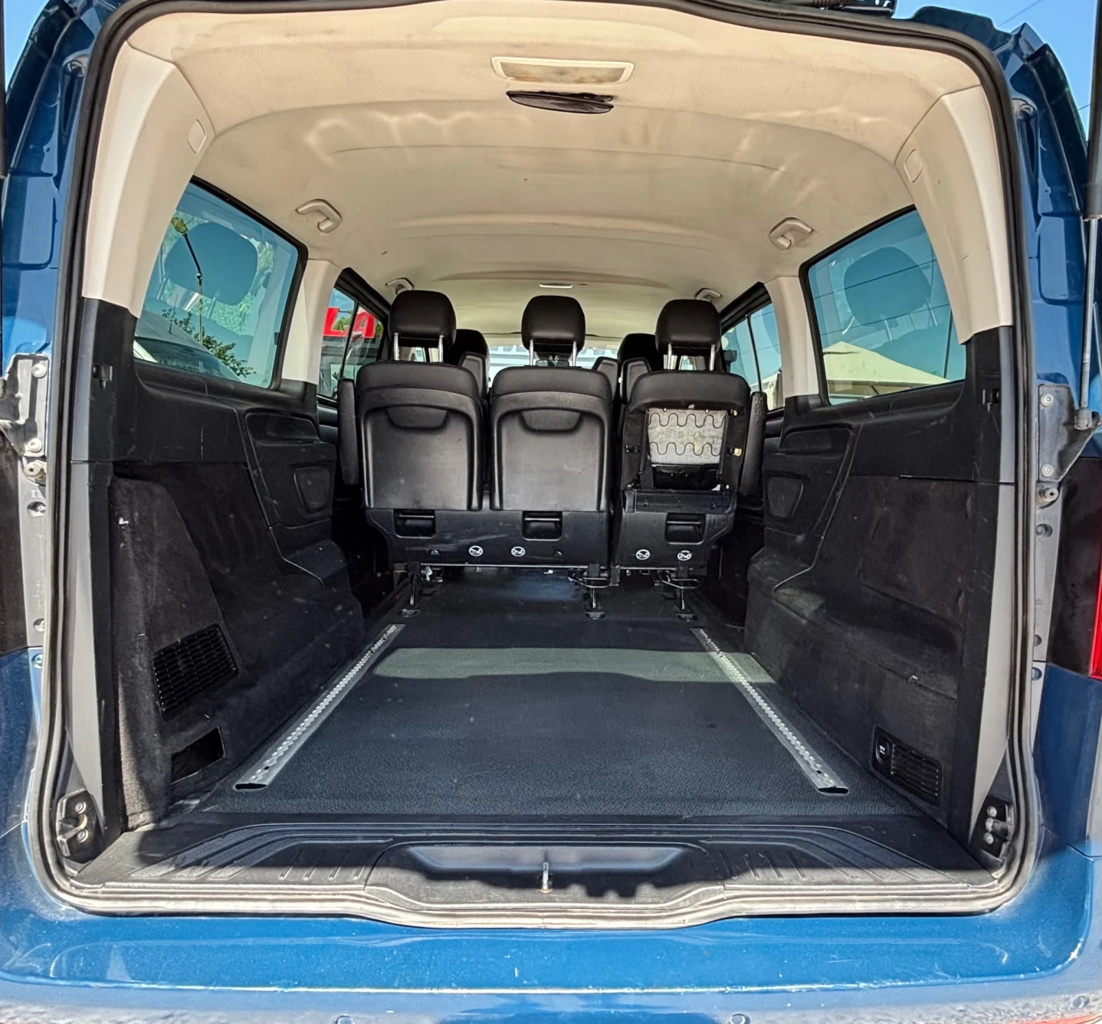 Mercedes-Benz Vito 2.2D/NAVI/LED/АВТОМАТ/АВТОПИЛОТ, снимка 15 - Бусове и автобуси - 55499812
