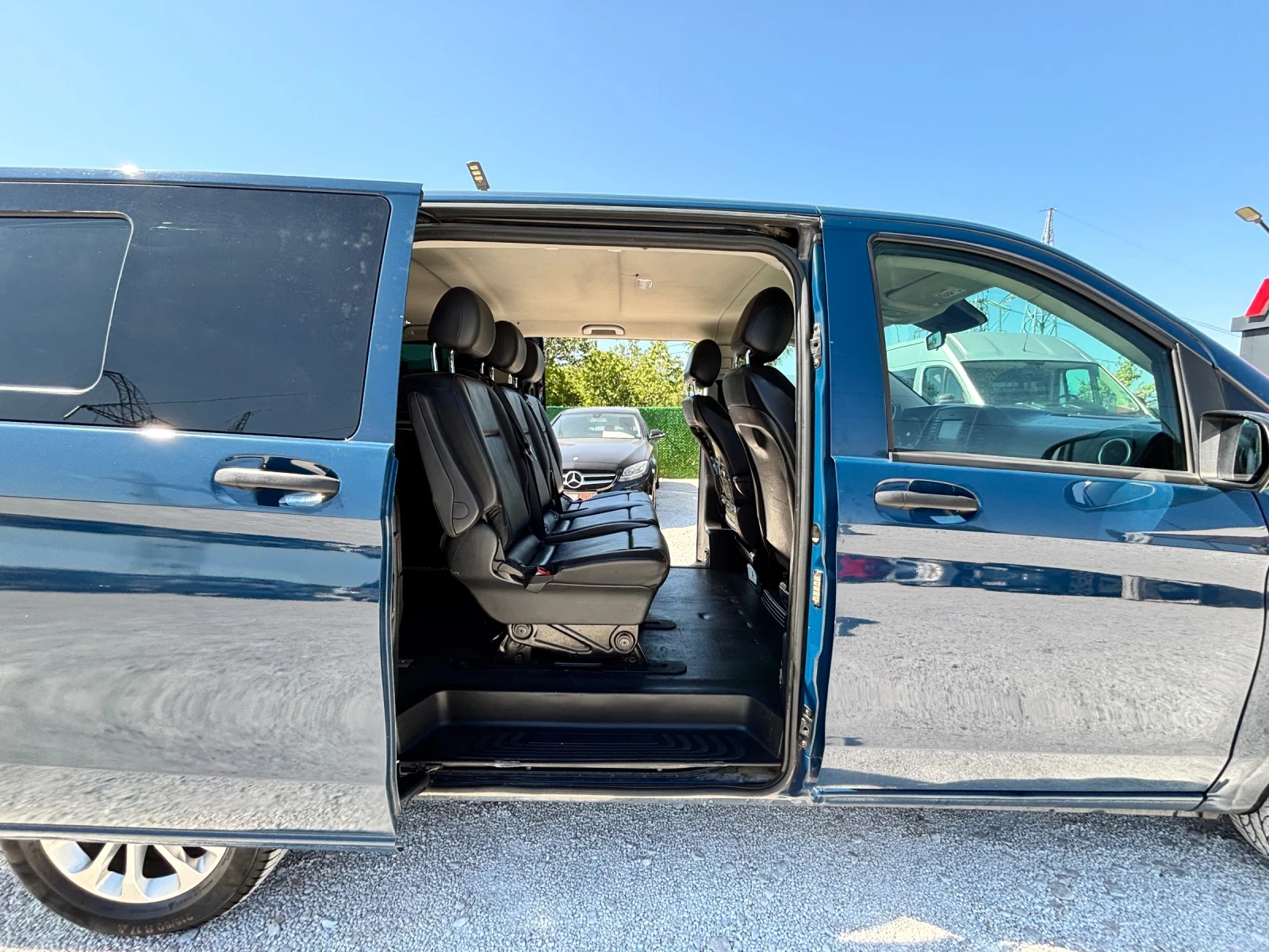 Mercedes-Benz Vito 2.2D/NAVI/LED/АВТОМАТ/АВТОПИЛОТ, снимка 8 - Бусове и автобуси - 55499812