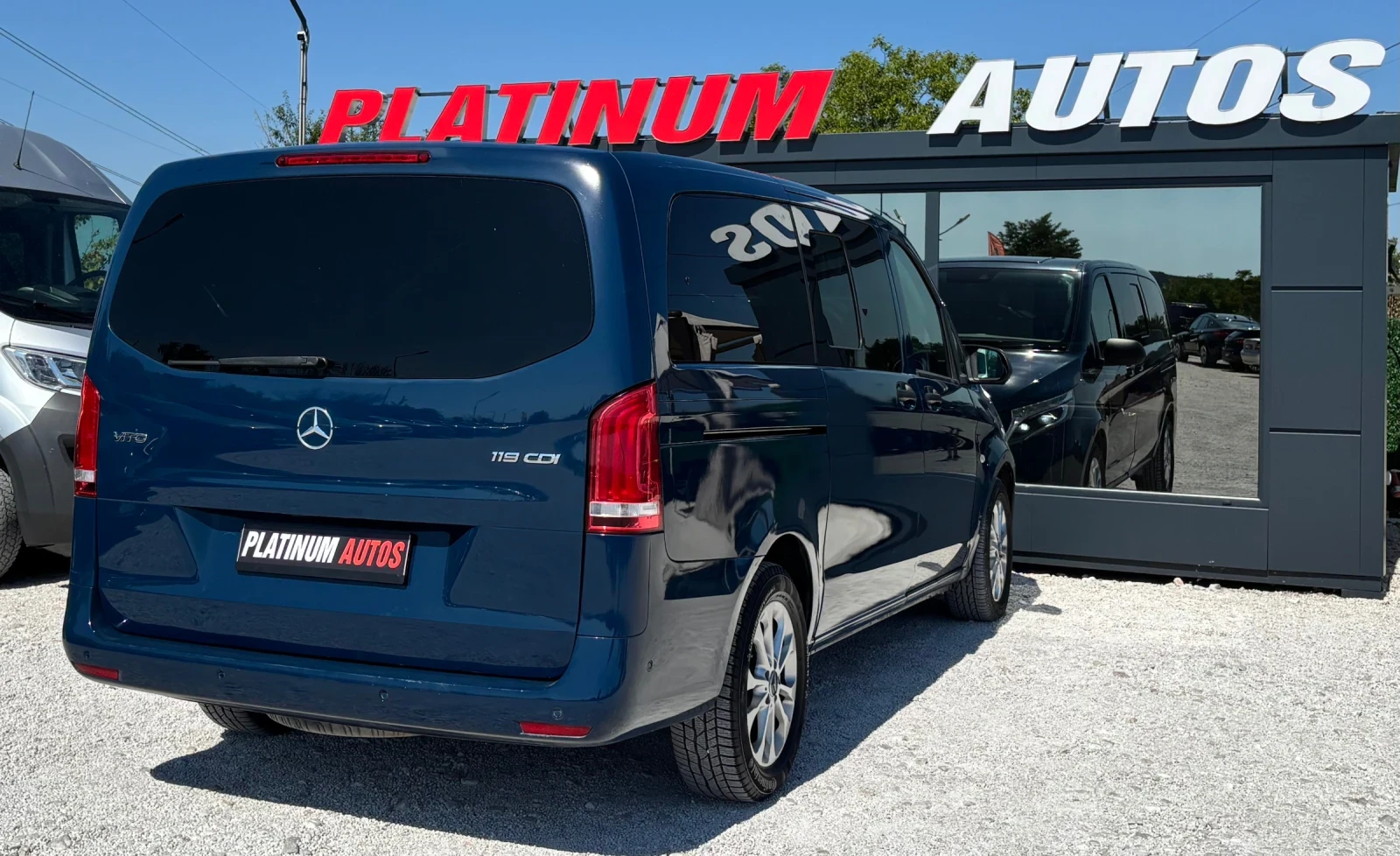 Mercedes-Benz Vito 2.2D/NAVI/LED/АВТОМАТ/АВТОПИЛОТ, снимка 12 - Бусове и автобуси - 55499812