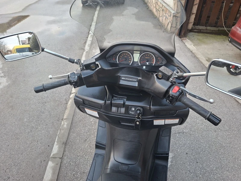 Suzuki Burgman 400ie Скутера е топ, снимка 10 - Мотоциклети и мототехника - 53597660