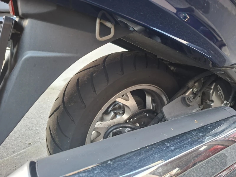 Suzuki Burgman 400ie Скутера е топ, снимка 9 - Мотоциклети и мототехника - 53597660