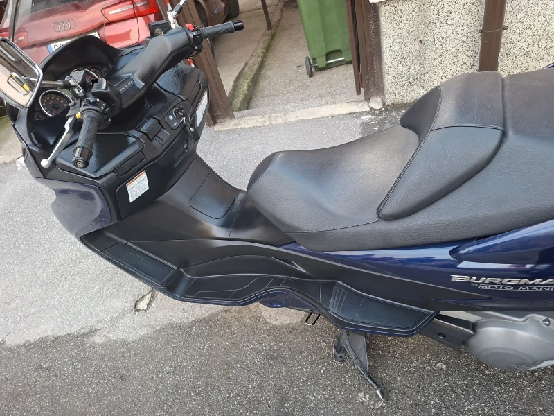 Suzuki Burgman 400ie Скутера е топ, снимка 4 - Мотоциклети и мототехника - 53597660