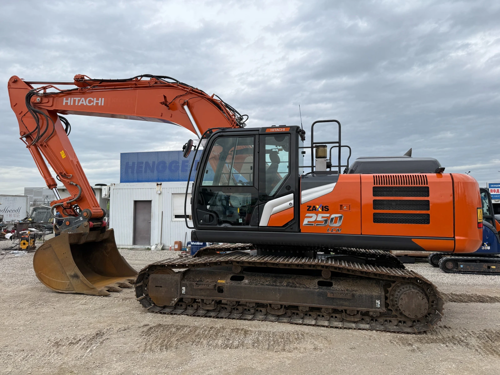 ����� Hitachi ZX 250 LC-7 | Mobile.bg � ����������� 2