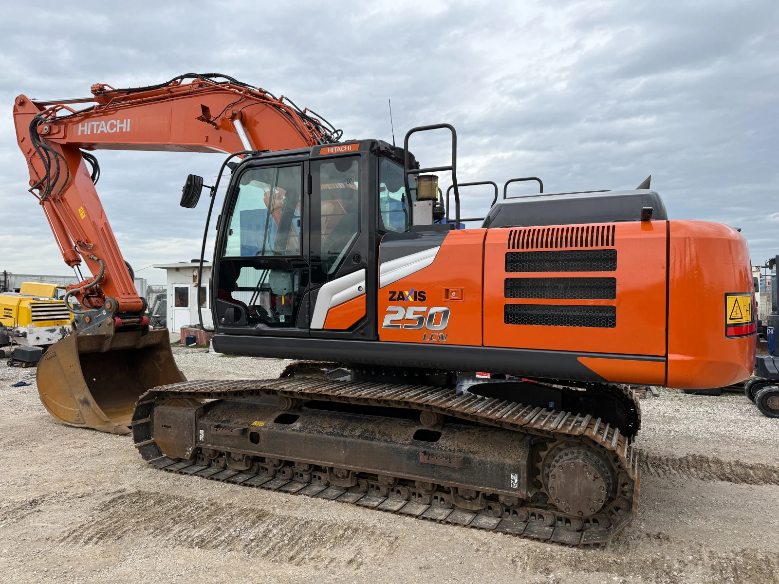 ����� Hitachi ZX 250 LC-7 | Mobile.bg � ����������� 3