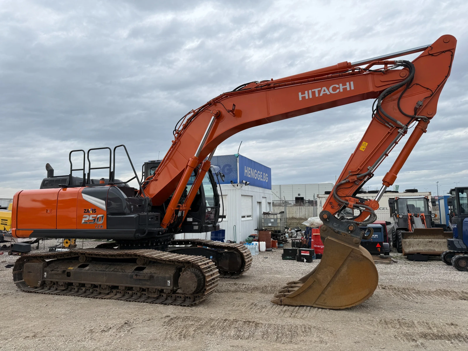 ����� Hitachi ZX 250 LC-7 | Mobile.bg � ����������� 16