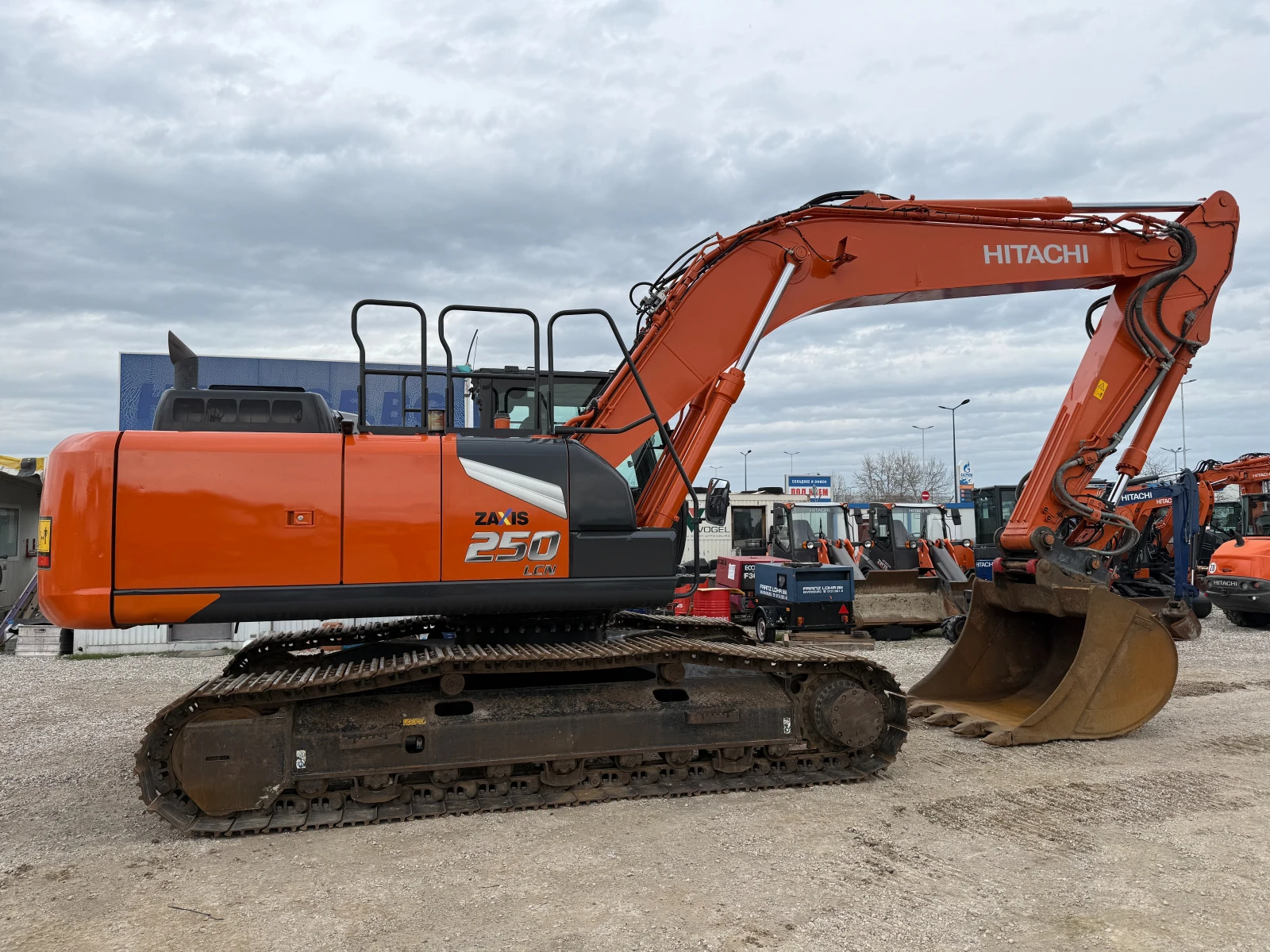 ����� Hitachi ZX 250 LC-7 | Mobile.bg � ����������� 14