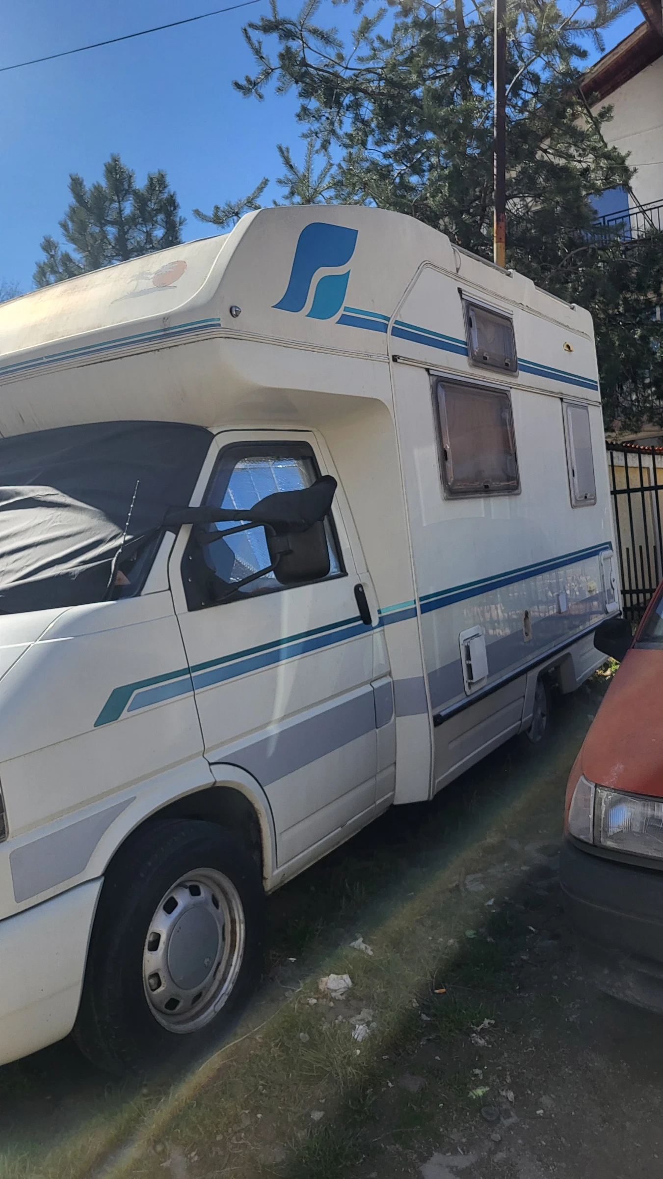 Кемпер VW T4, снимка 3 - Каравани и кемпери - 53806096