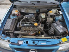 Opel Astra 1.6 Bertone , снимка 10