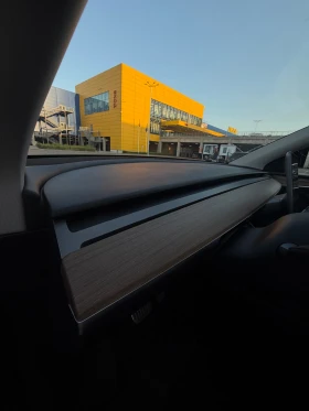 Tesla Model Y 2024 / FSD 4 / 56200 км , снимка 9