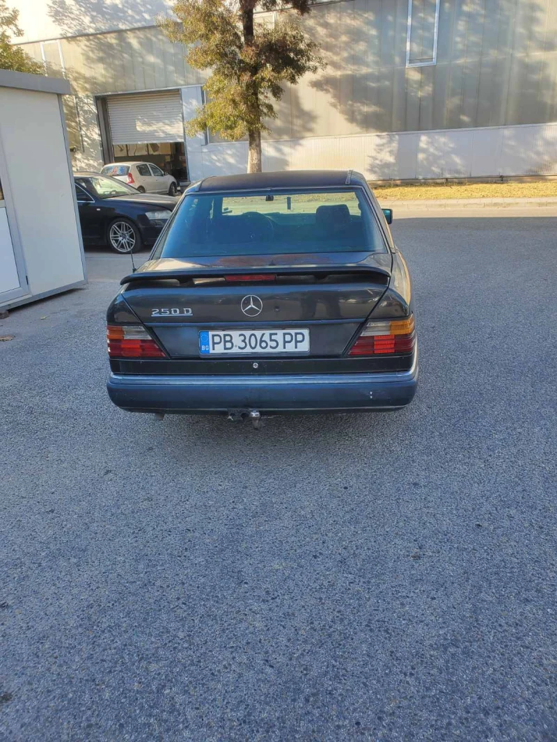 Mercedes-Benz 124 250D CLIMA 90hp TOP, снимка 8 - Автомобили и джипове - 48354681