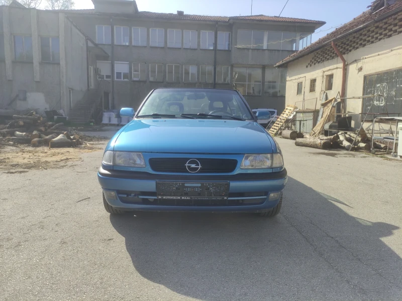 Opel Astra 1.6 Bertone , снимка 3 - Автомобили и джипове - 46248400