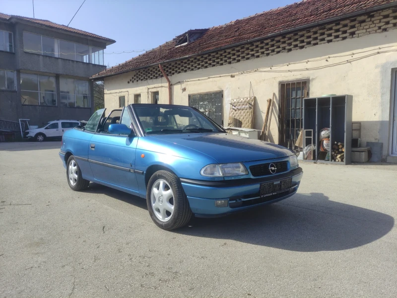 Opel Astra 1.6 Bertone 