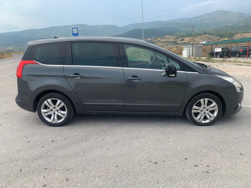 Peugeot 5008 2.0 HDI, снимка 5 - Автомобили и джипове - 46666158